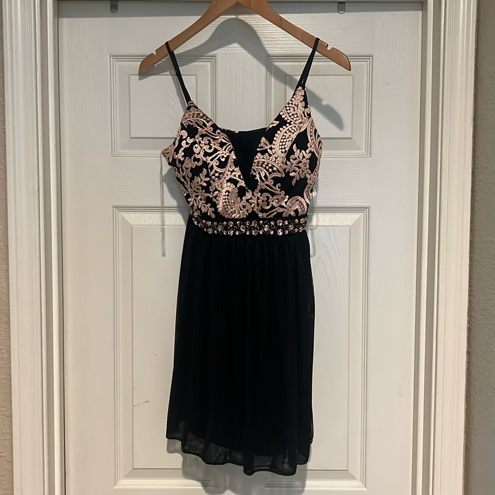 Black prom dress